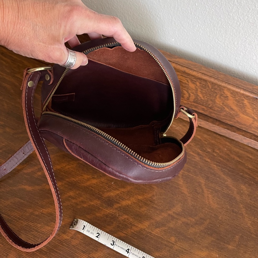 Portland Leather Goods
Round Leather Crossbody Bag - Brown - Picture 3 of 4